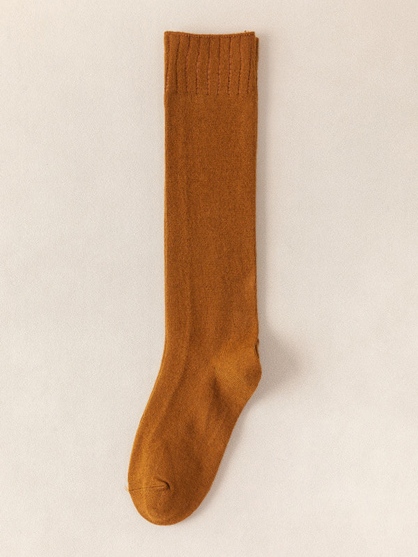 Casual Breathable Solid Color Mid-Calf Socks
