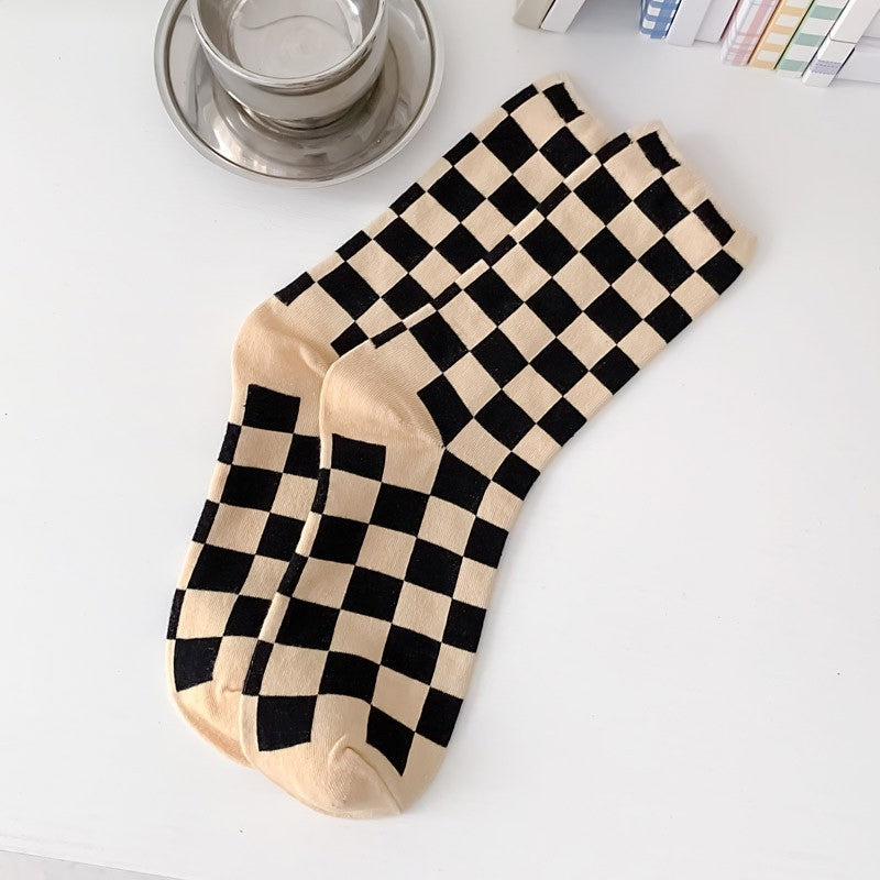 Ladies' Checkerboard Patterned Socks