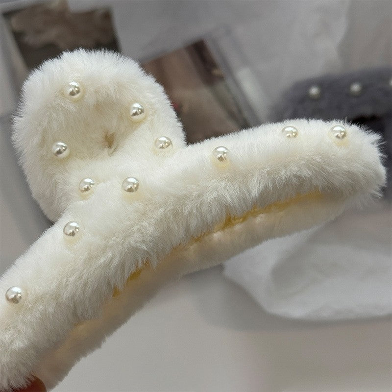 Furry Pearl Large Hair Claw Clip