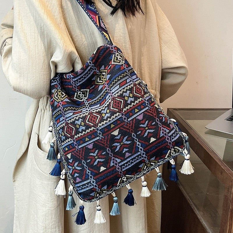 Large Capacity Shoulder Bag With Scarf