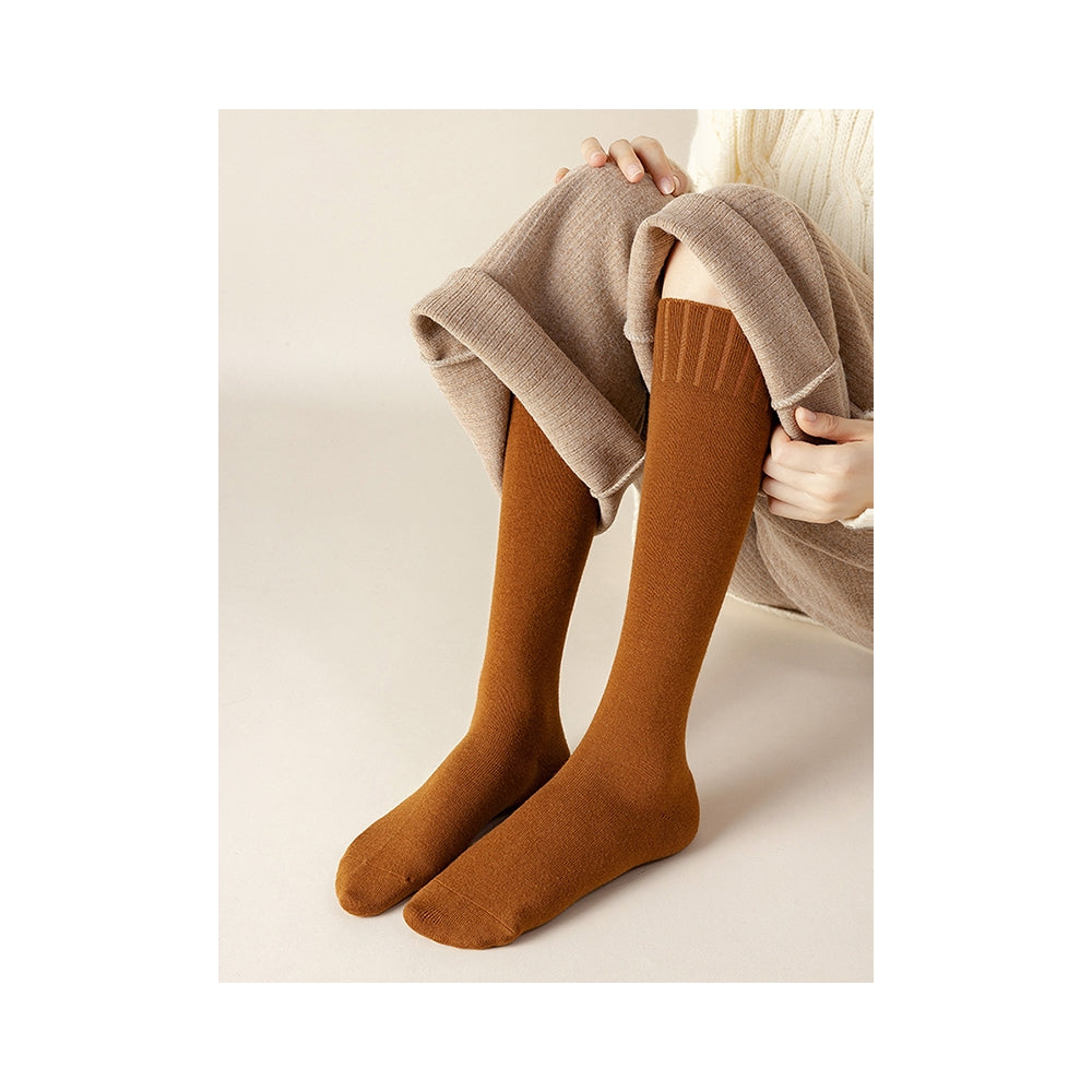 Casual Breathable Solid Color Mid-Calf Socks
