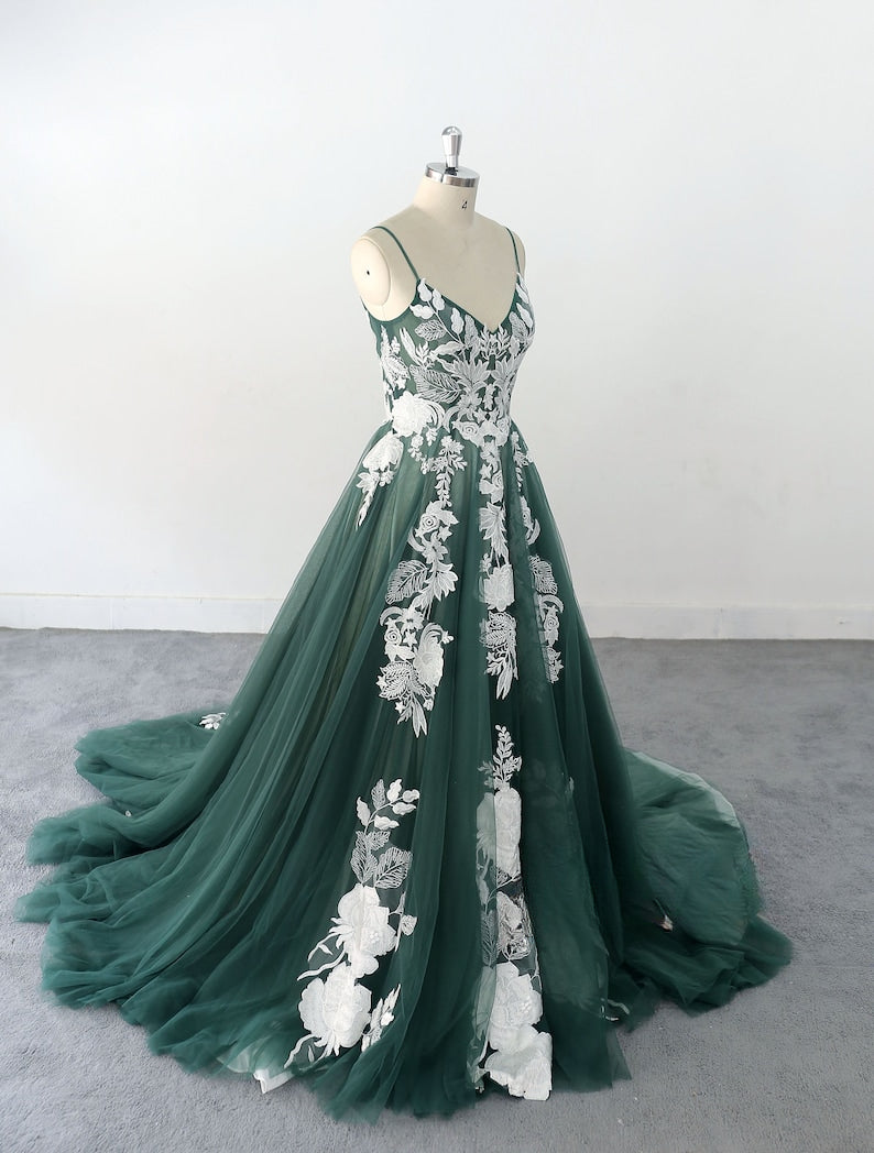 Fairy Dark Green Lace Wedding Dresses