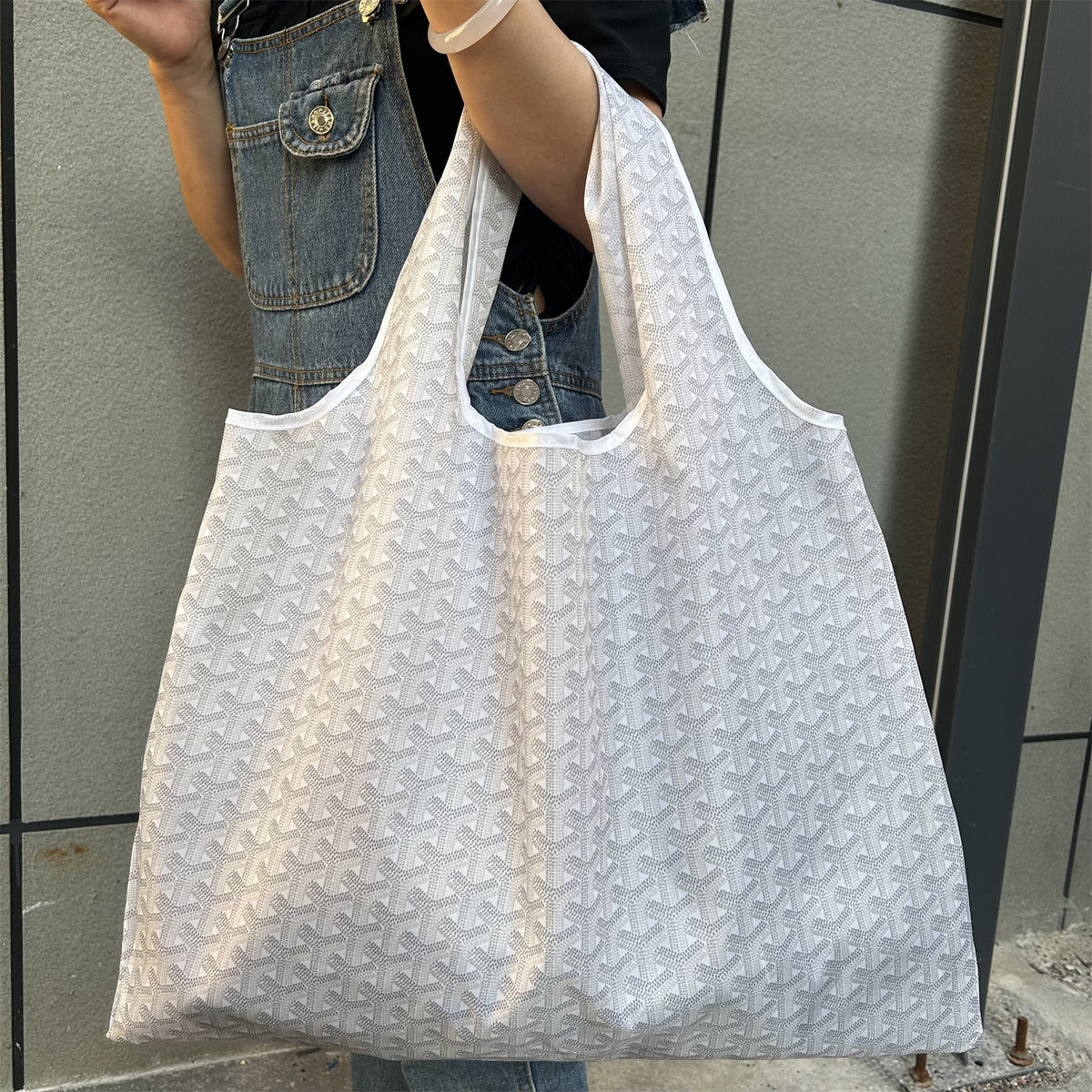 Ultra Strong Foldable Shopping Bag – 33lbs Capacity, Waterproof & Reusable